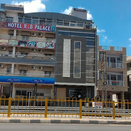Hotel Rb Palace Dhaulpur Exteriör bild
