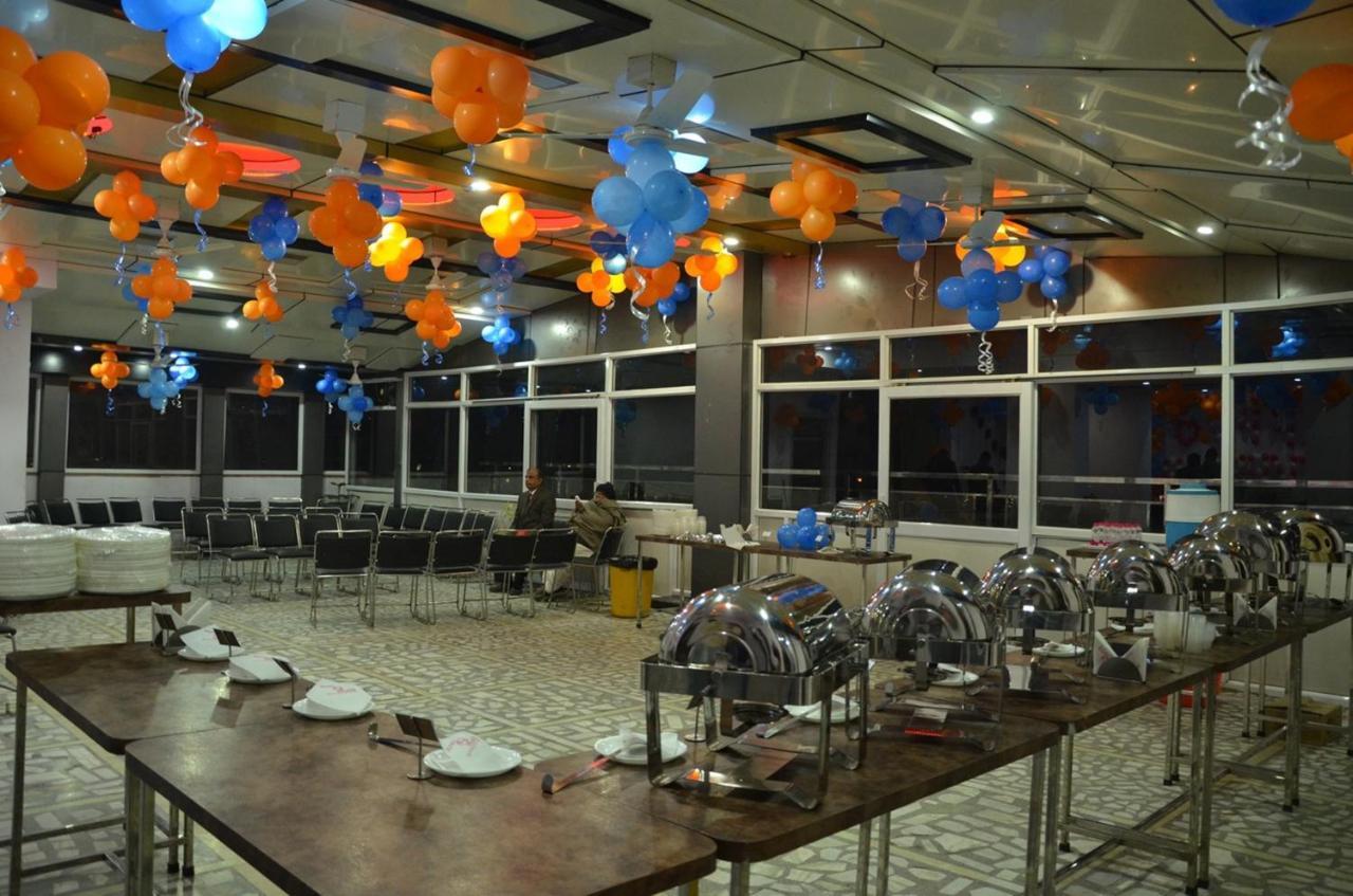 Hotel Rb Palace Dhaulpur Exteriör bild